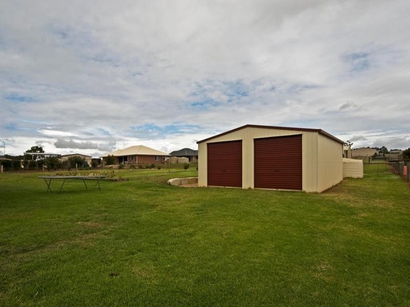 57 Palmer Drive, Highfields QLD 4352