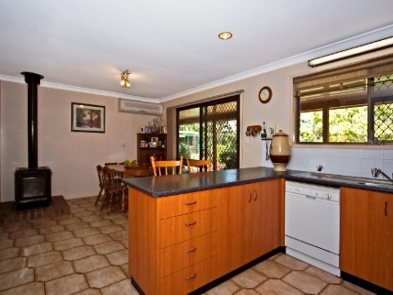 19 Blue Meadow Court, Blue Mountain Heights QLD 4350