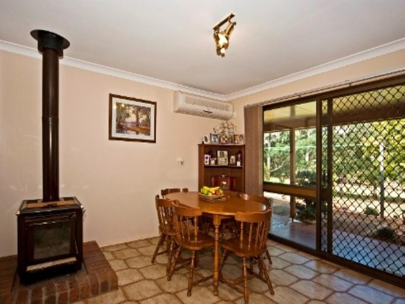 19 Blue Meadow Court, Blue Mountain Heights QLD 4350