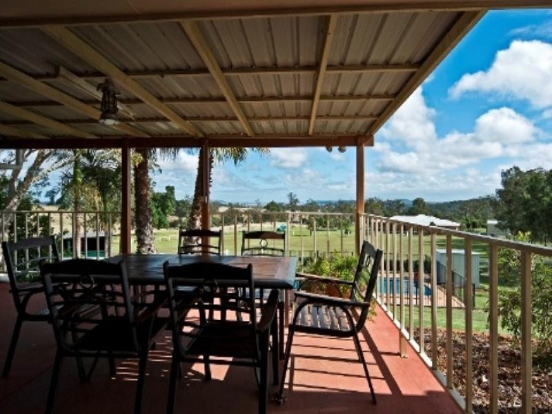 19 Blue Meadow Court, Blue Mountain Heights QLD 4350