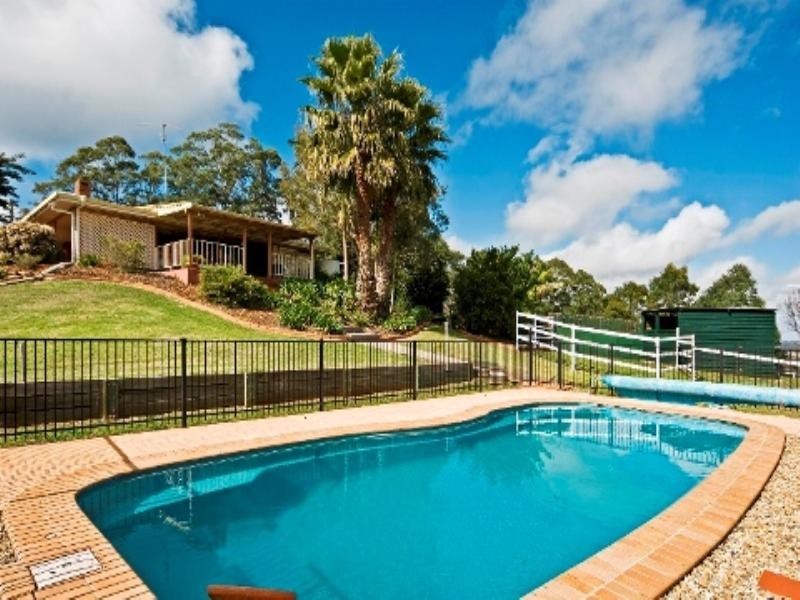 19 Blue Meadow Court, Blue Mountain Heights QLD 4350