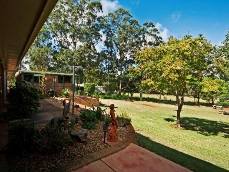 19 Blue Meadow Court, Blue Mountain Heights QLD 4350