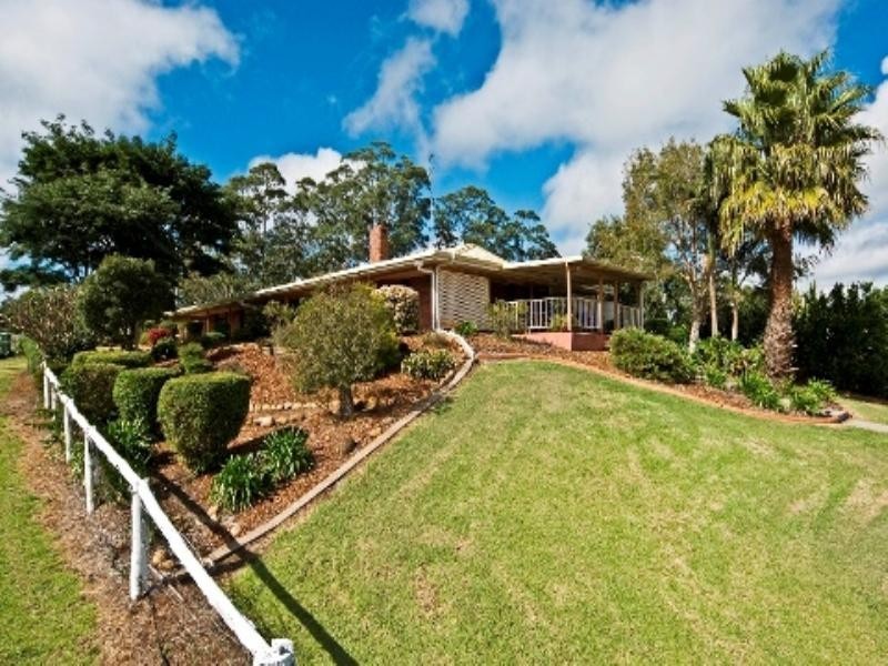 19 Blue Meadow Court, Blue Mountain Heights QLD 4350