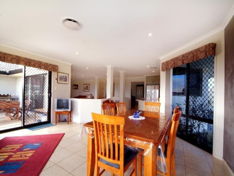 11 Cole Drive, Highfields QLD 4352