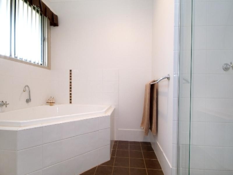 11 Cole Drive, Highfields QLD 4352