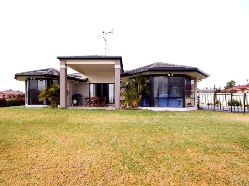 11 Cole Drive, Highfields QLD 4352