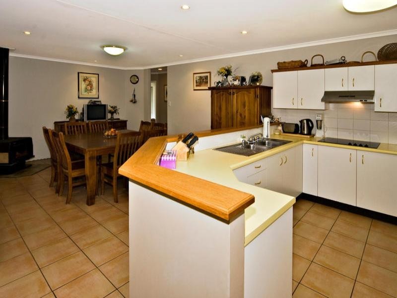 4 Brookton Avenue, Highfields QLD 4352