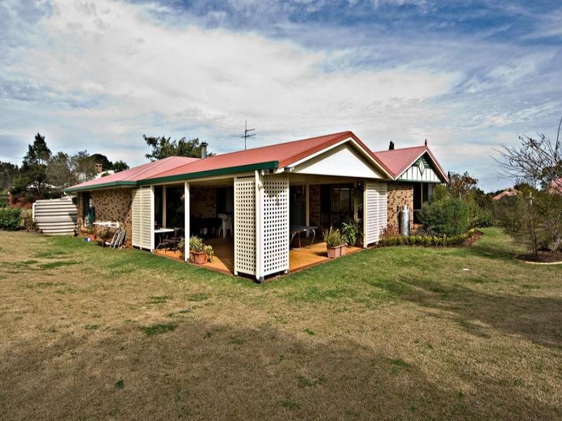 4 Brookton Avenue, Highfields QLD 4352