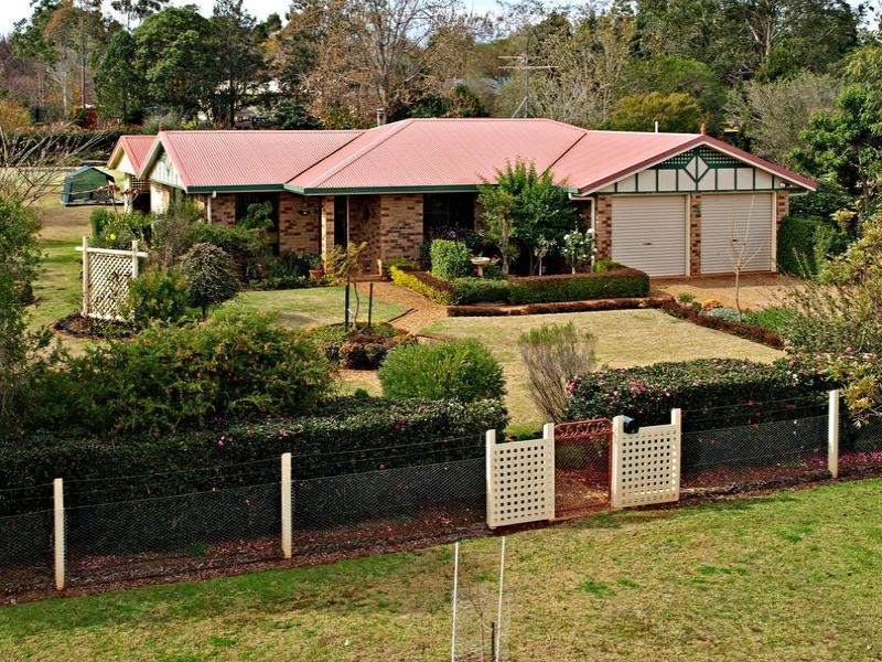 4 Brookton Avenue, Highfields QLD 4352