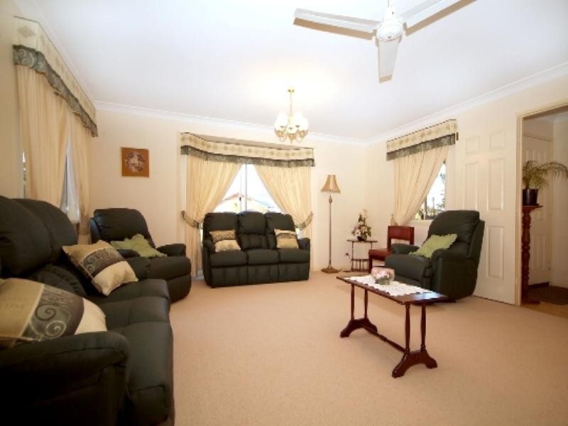 15 Bronwyn Court, Highfields QLD 4352