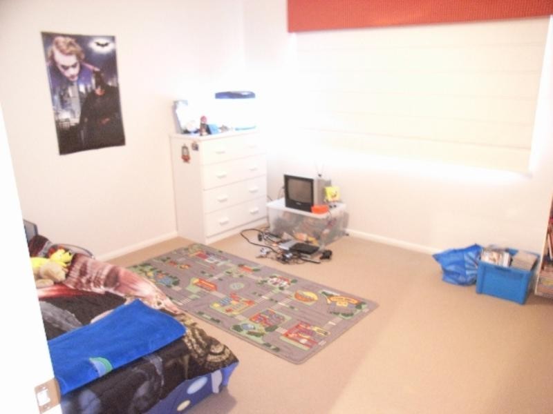 42 Holly Avenue, Highfields QLD 4352