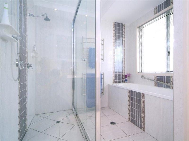 1 Hull Court, Highfields QLD 4352