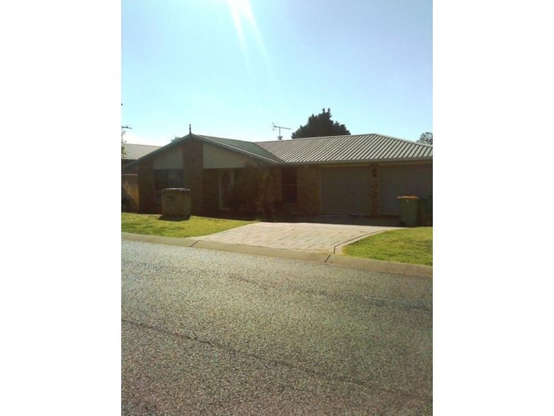 22 Liebke Court, Wilsonton QLD 4350
