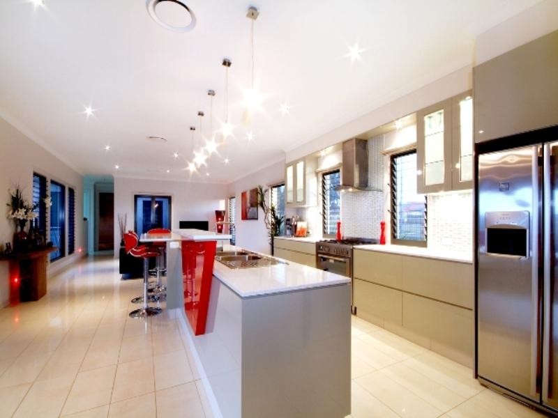 14 Kingfisher Drive, Highfields QLD 4352