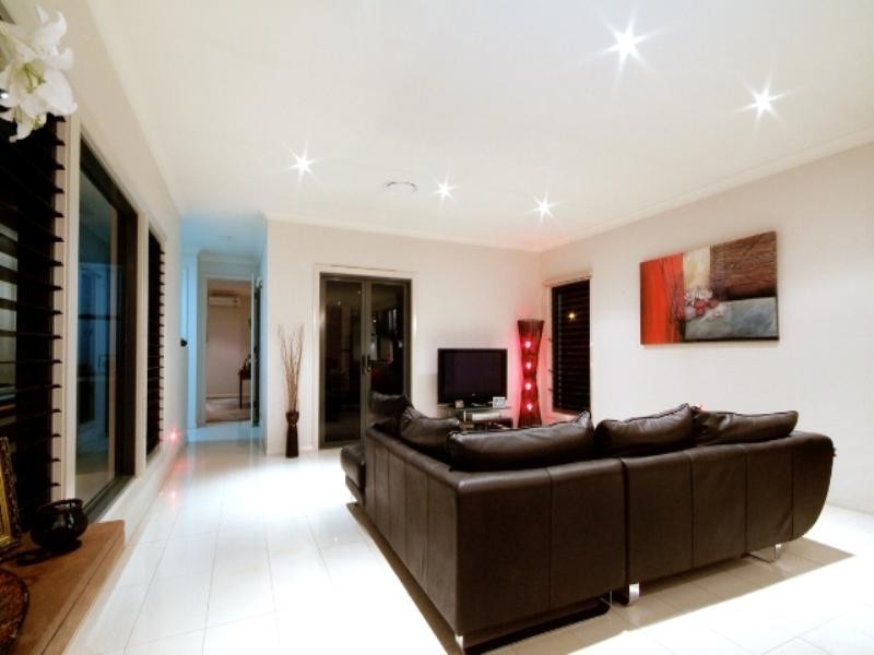 14 Kingfisher Drive, Highfields QLD 4352