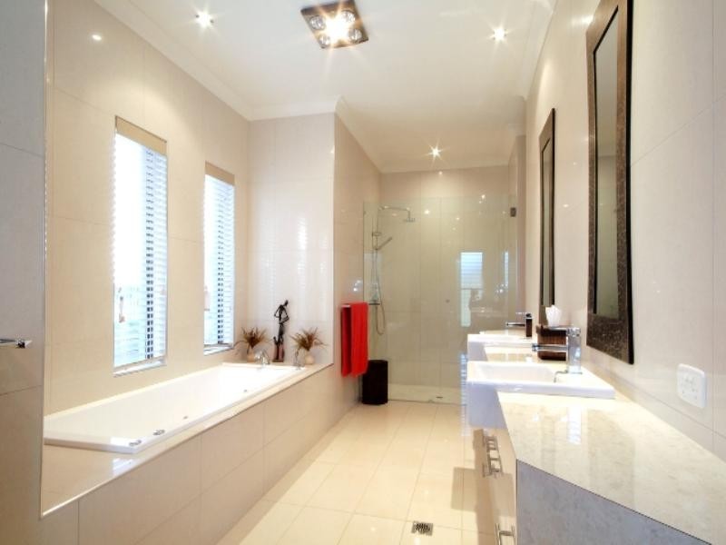 14 Kingfisher Drive, Highfields QLD 4352