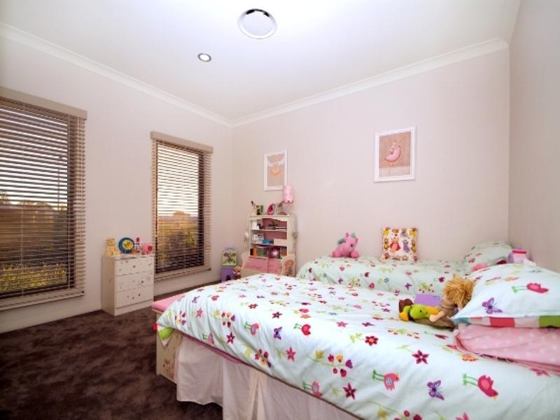 14 Kingfisher Drive, Highfields QLD 4352