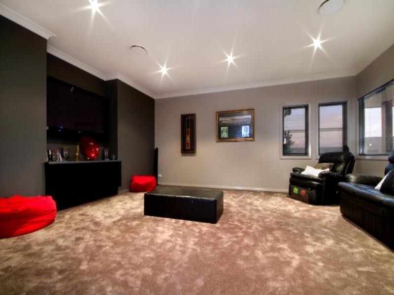 14 Kingfisher Drive, Highfields QLD 4352