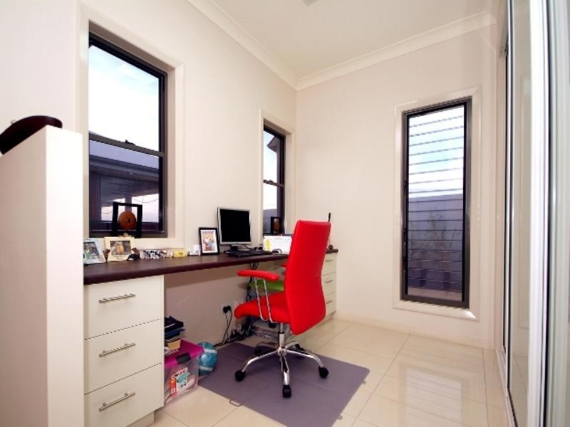 14 Kingfisher Drive, Highfields QLD 4352