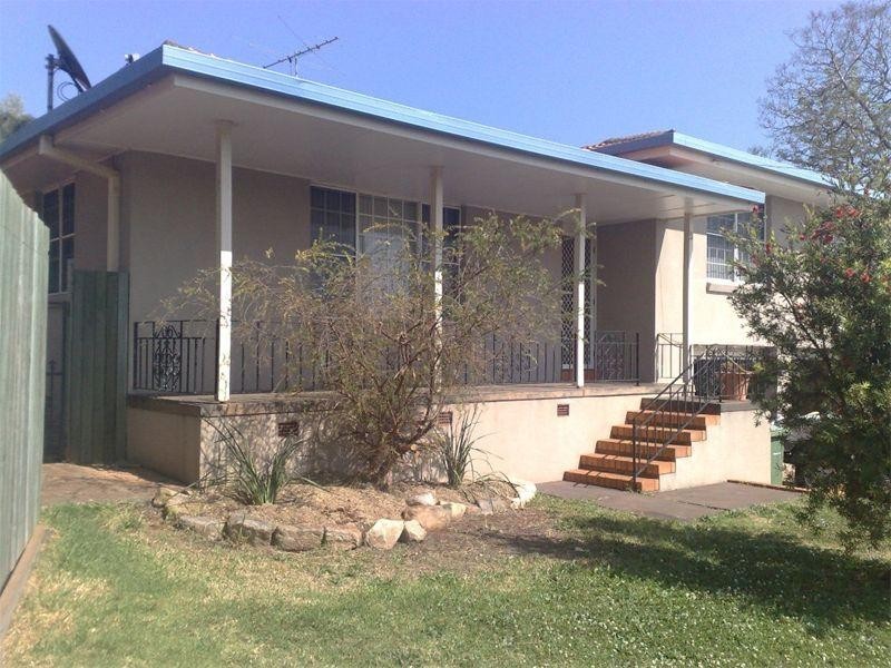 5 Skehan Street, Centenary Heights QLD 4350