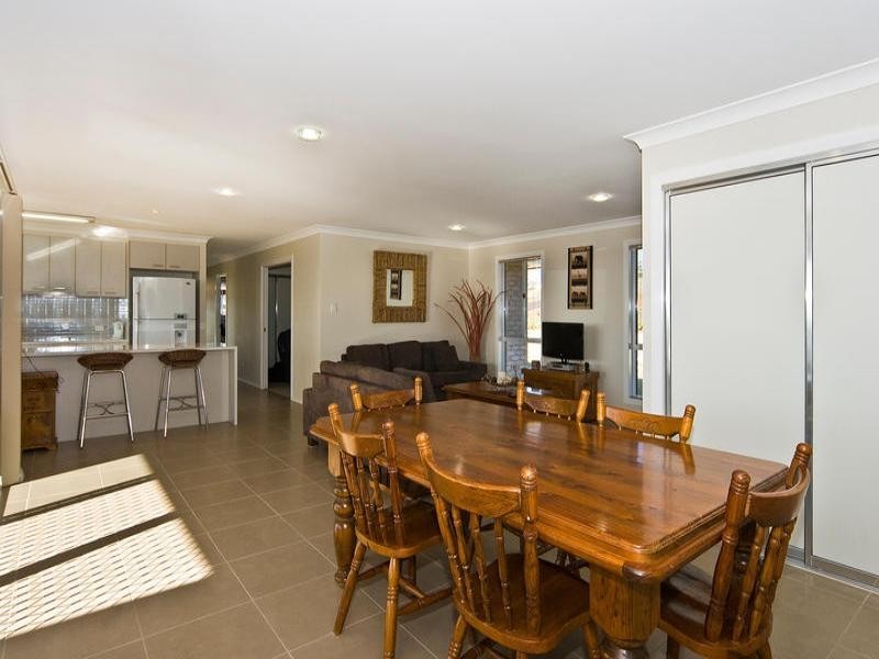 8 Mountview Court, Highfields QLD 4352