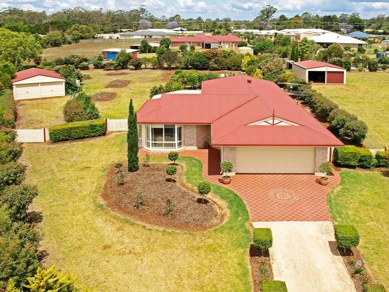 16 Bunya View Drive, Highfields QLD 4352