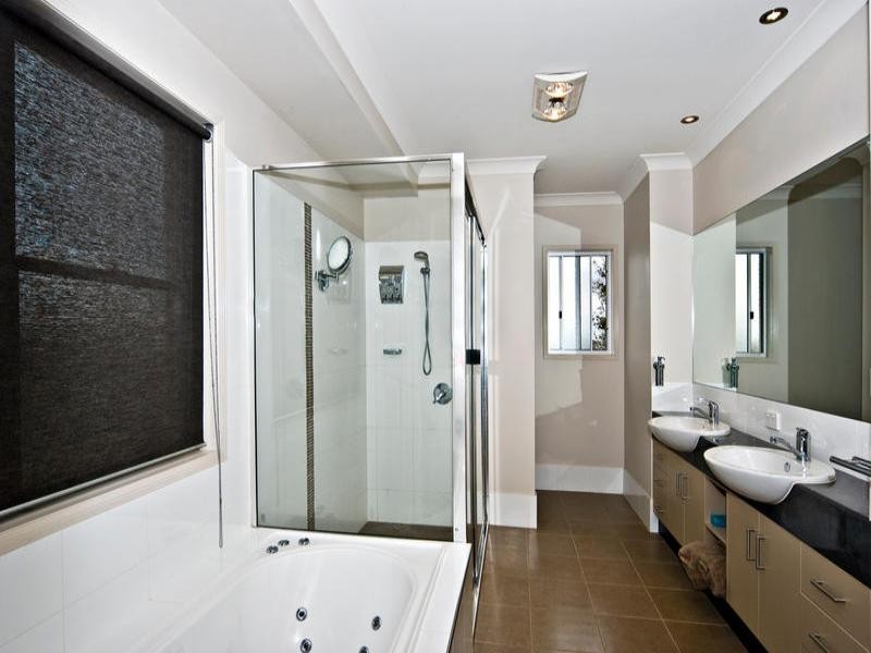 19 Bogong Court, Highfields QLD 4352