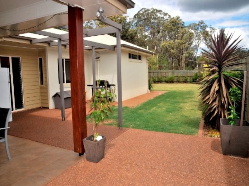 23 Nioka Drive, Highfields QLD 4352