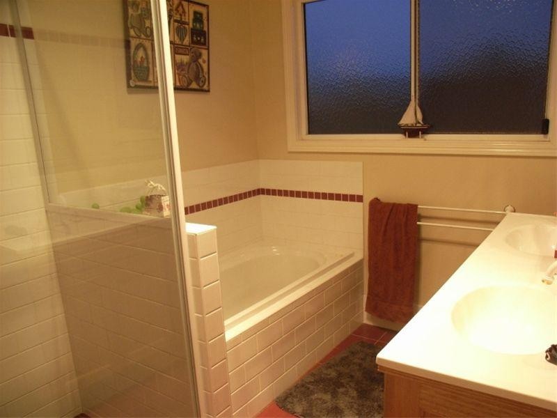 15 Mountview Court, Highfields QLD 4352