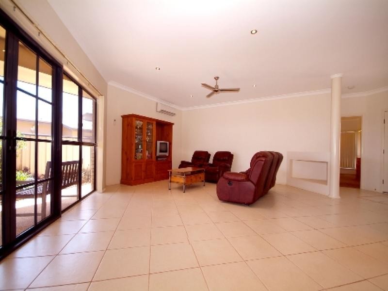 18 Dunbar Court, Highfields QLD 4352