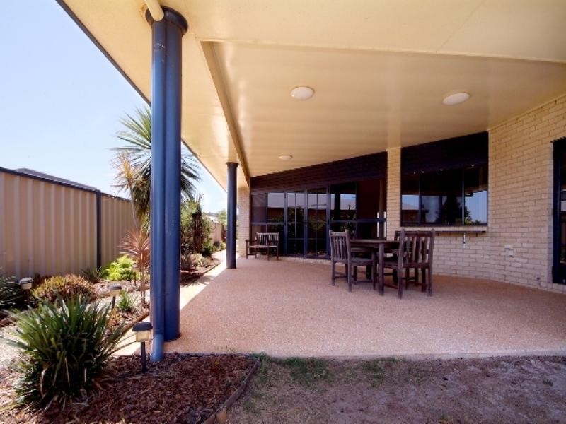 18 Dunbar Court, Highfields QLD 4352