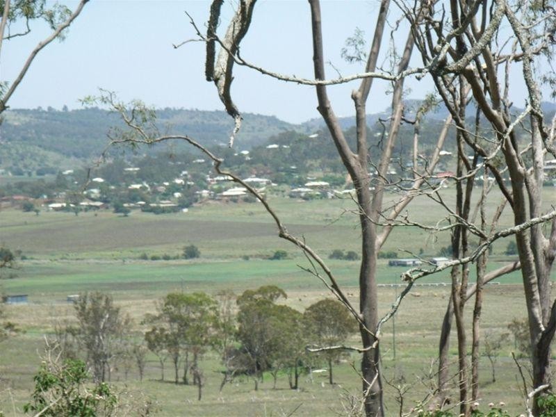 110-150 Willims Road, Cranley QLD 4350