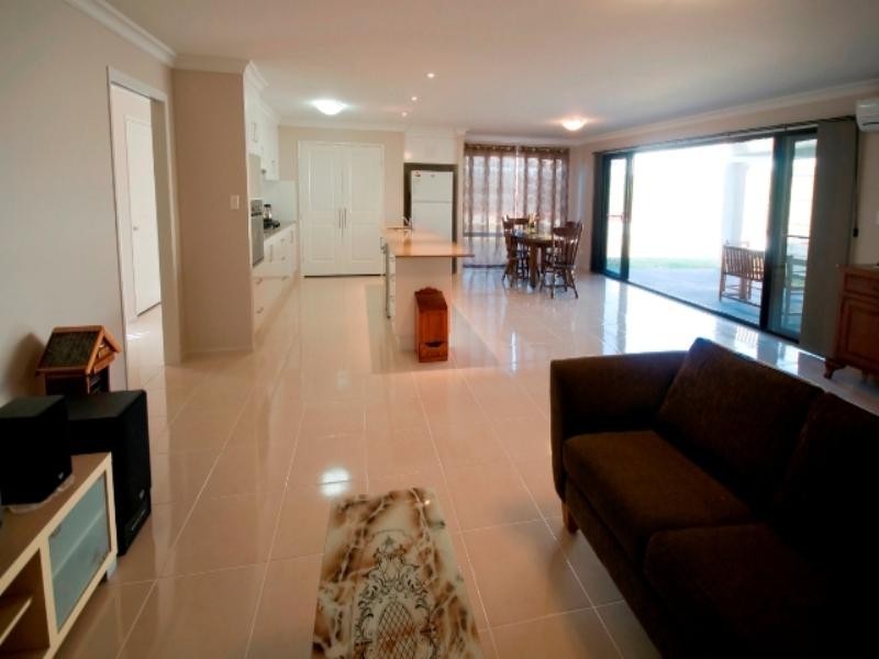 35 Nioka Drive, Highfields QLD 4352