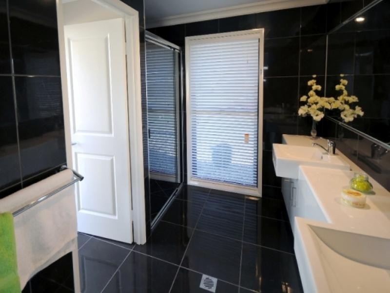 35 Nioka Drive, Highfields QLD 4352