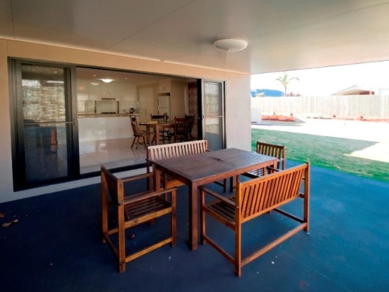 35 Nioka Drive, Highfields QLD 4352