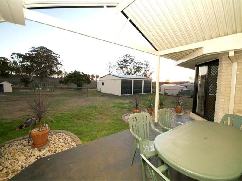 3 Mercedes Drive, Highfields QLD 4352