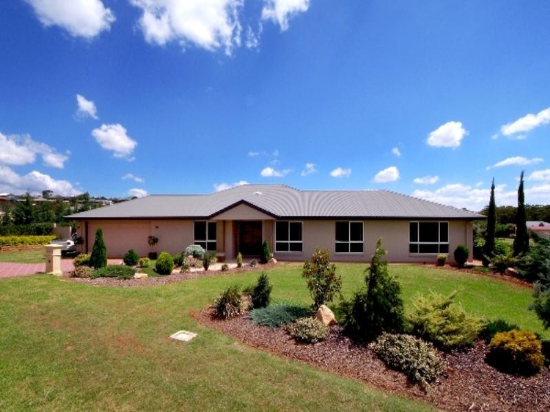 13 Denaid Street, Highfields QLD 4352