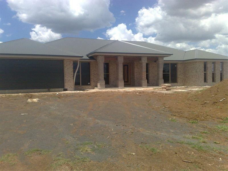 9 Horizon Court, Highfields QLD 4352