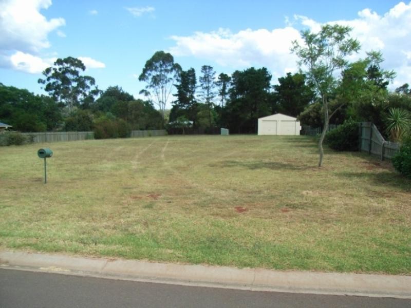 9 Arcadia Court, Highfields QLD 4352