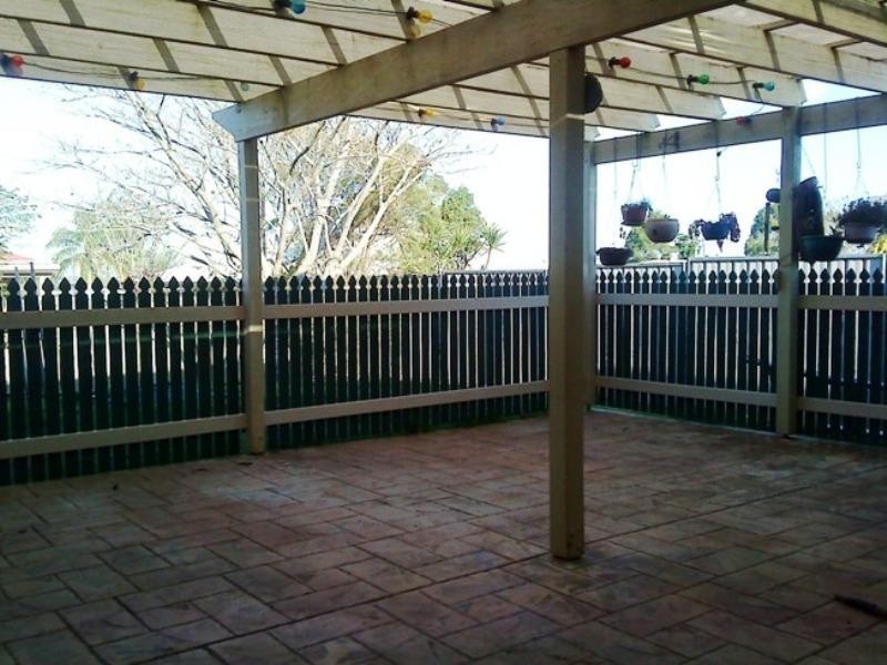 22 Liebke Crescent, Cranley QLD 4350