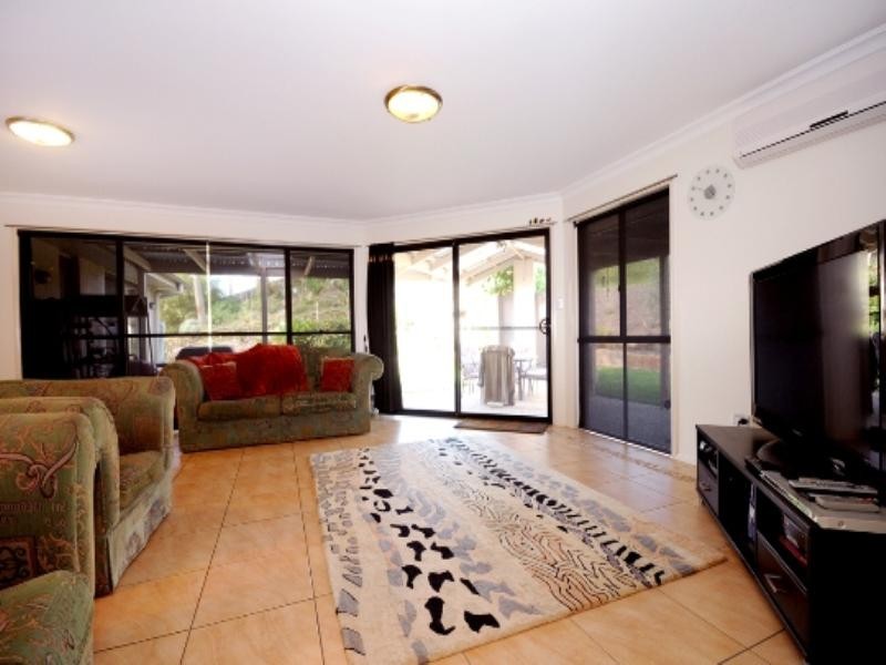 9 William Court, Cotswold Hills QLD 4350