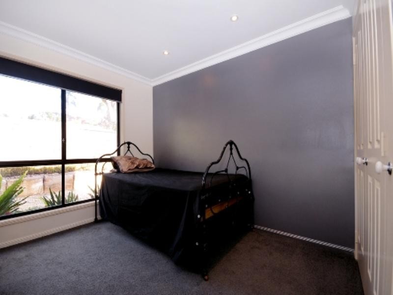 9 William Court, Cotswold Hills QLD 4350