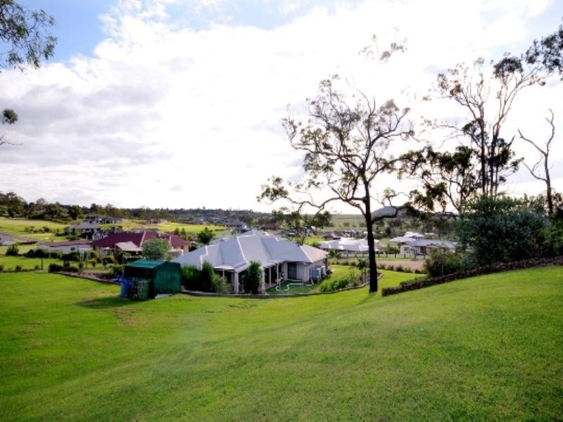 9 William Court, Cotswold Hills QLD 4350