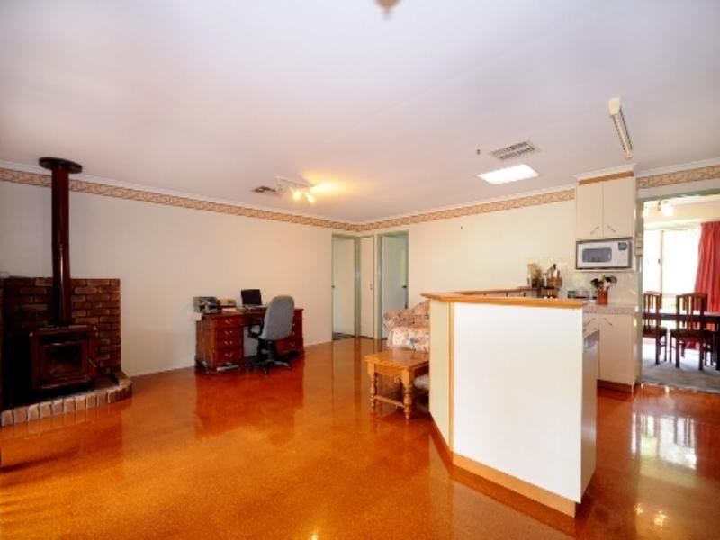 12 Orange Grove Road, Highfields QLD 4352