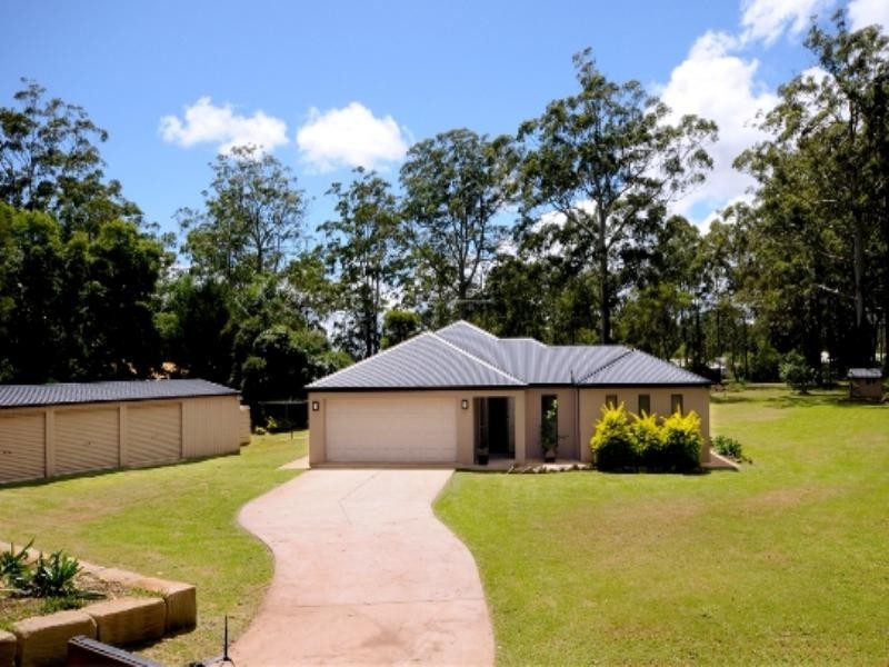 18 Highfields Road, Highfields QLD 4352