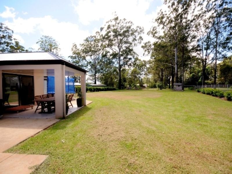 18 Highfields Road, Highfields QLD 4352