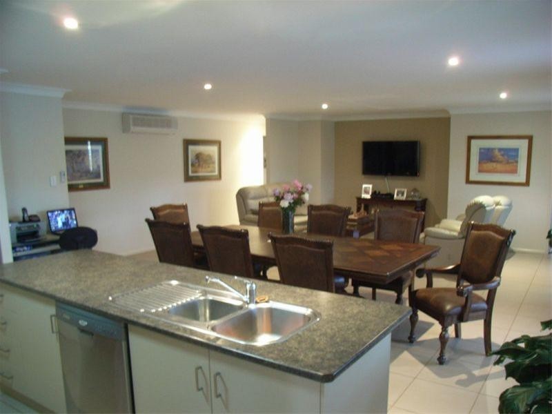 2 Jonathan Street, Highfields QLD 4352