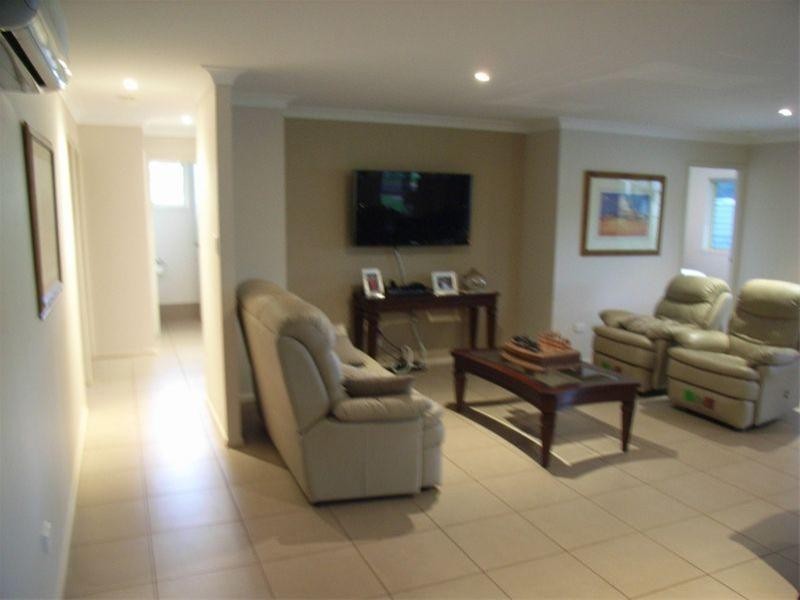 2 Jonathan Street, Highfields QLD 4352