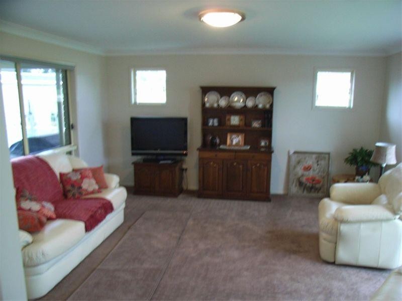 2 Jonathan Street, Highfields QLD 4352