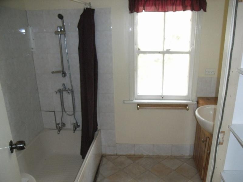 115 Glencoe Yalangur Road, Meringandan West QLD 4352